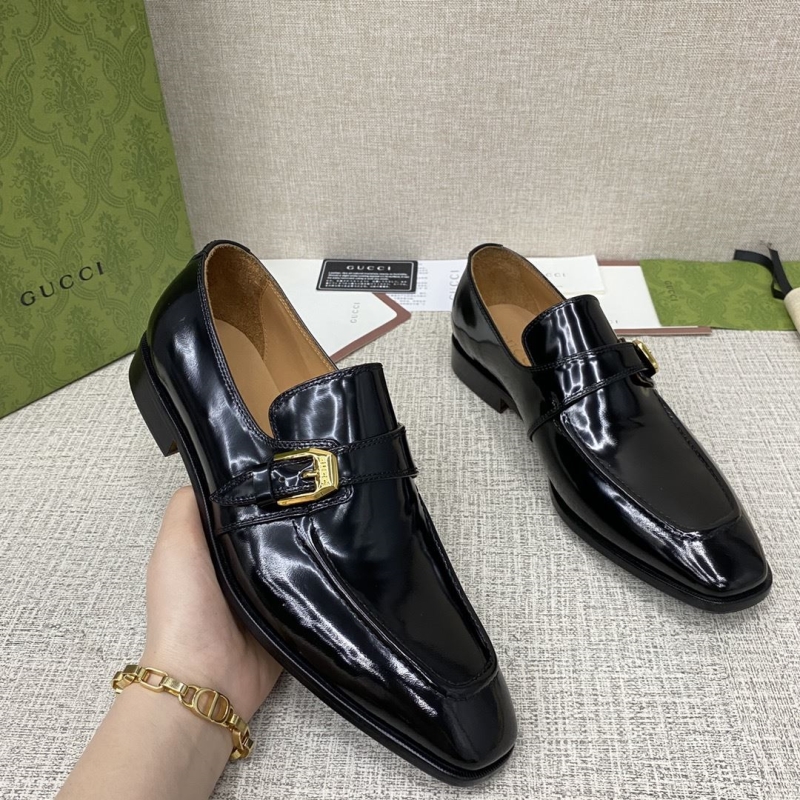 G*u*i leather shoes